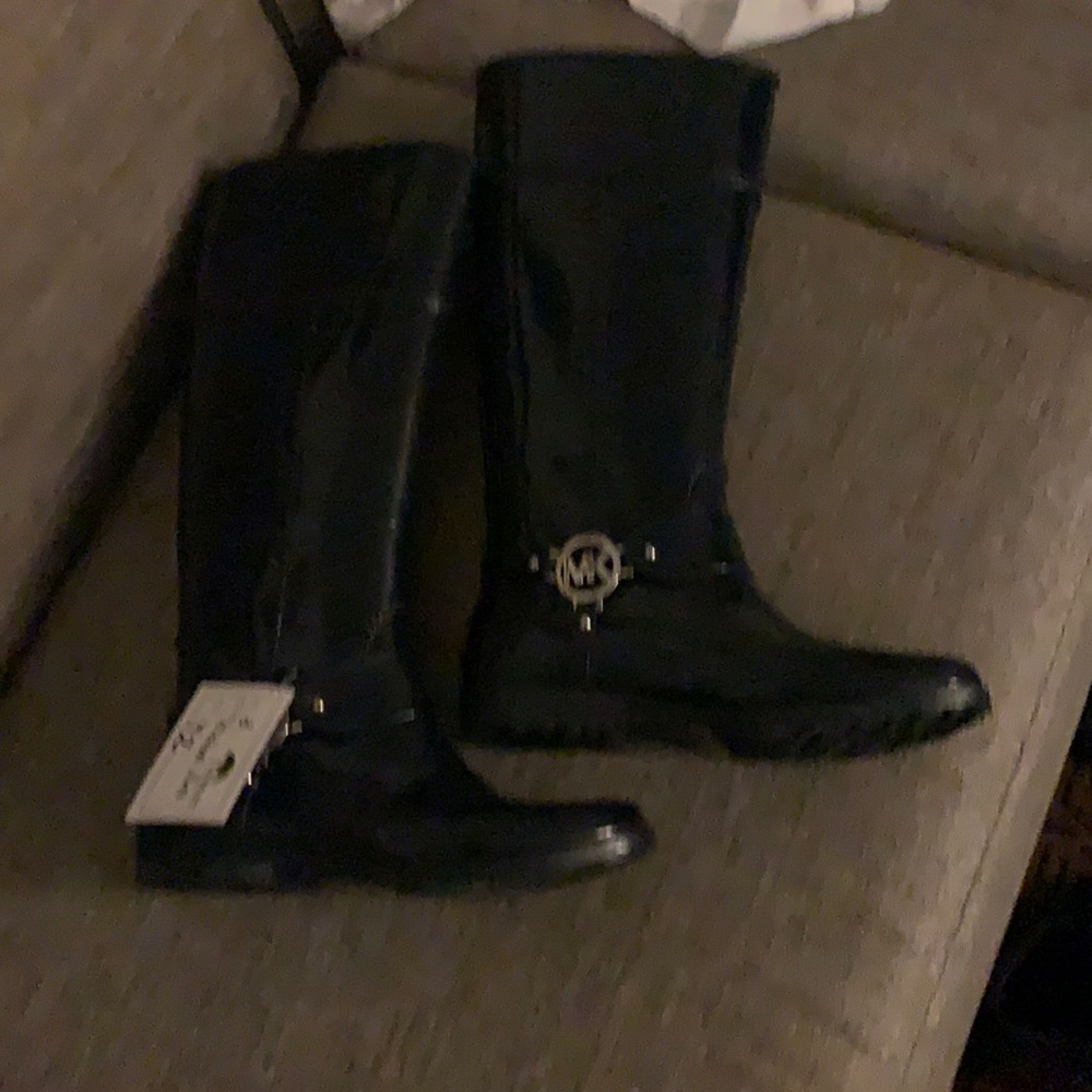 Michael Kors rubber boots size 8